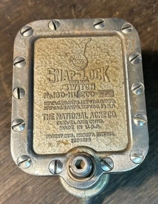 NEW NAMCO 16D-HL200-NPB SNAP LOCK SWITCH 575VAC 125VDC 20A 1/3HP *NIB* - Image 1 of 4