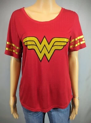 Women's Juniors Medium Wonder Woman T-Shirt with Cape Girls DC Comics - Image 1 of 4