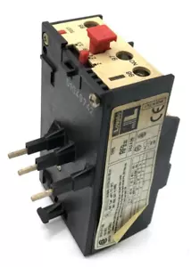 Relé de sobrecarga Lovato RF9.33 2-3.3 amperios (2 amperios-3.3 amperios) Brook Crompton - Imagen 1 de 7