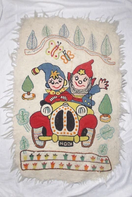 Alfombra de lana Noddy Nodi 'Noddy' orejas grandes vintage años 70 61 x 93 cm ¡RARA! Hecho a mano Foto 1 de 4