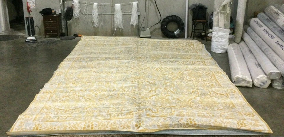 Alfombra MARFIL/ORO 11' X 15' Defecto, Precio Reducido 1172634491 EVK242S-1115 Foto 1 de 4