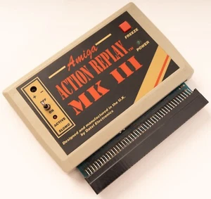 AMIGA ACTION REPLAY MK III de Datel Electronics, hecho en el Reino Unido - Imagen 1 de 2