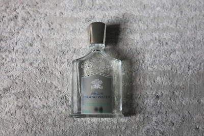 98,5 % CREDO COMPLETO Agua de las Islas Vírgenes  Foto 1 de 4