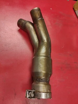 2004 2005 2006 Yamaha Yzf R1 выхлопных газов середина соединения труб Oem - Изображение 1 из 4