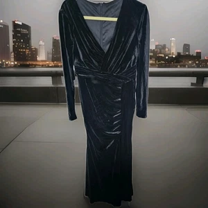 Wear Your Love Black Velvet Maxi Gown – NWT – Size Medium (fits S/M) - Picture 1 of 24