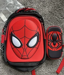 Bolso Escolar Spider Man con Estuche para Lápices - 3D, Impermeable, 14 Pulgadas - Imagen 1 de 3