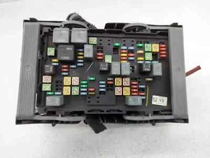 2007-2009 Chevy Suburban 1500 2500 Engine Fusebox Fuse Box Relay Module OEM - Picture 1 of 5