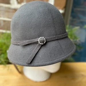 Scala Pronto Cloche Hat Ladies One Size Gray 100% Wool Rhinestones Accent NWT - Picture 1 of 12