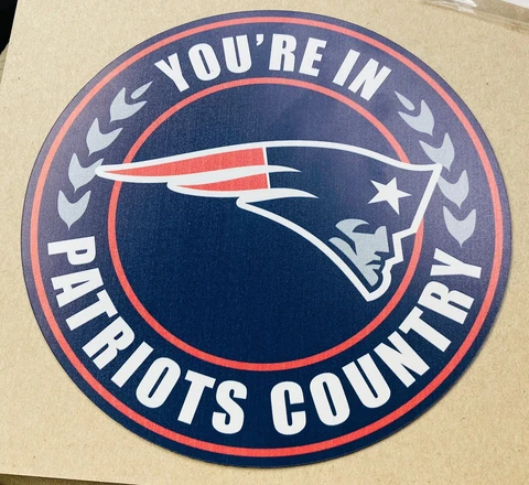 New England Patriots NFL Magnets. Set Of 2. Brand New Approx Size 4 Inches Long Cover