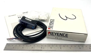 NUEVO KEYENCE FS-V1 Amplificador Sensor NUEVO JAPÓN - Imagen 1 de 10