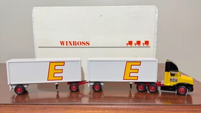 Estes Express Lines Doubles 1994 Winross Truck I83/T - Image 1 of 3
