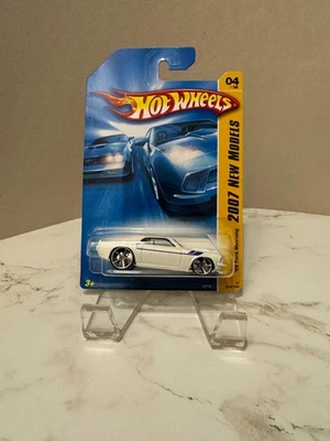 Ford Mustang 04/36 2007 Hot Wheels '69 blanco Foto 1 de 2