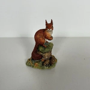 Border Fine Arts rotes Eichhörnchen "Autumn Harvest" Figur B0036 Resinfigur - Bild 1 von 8