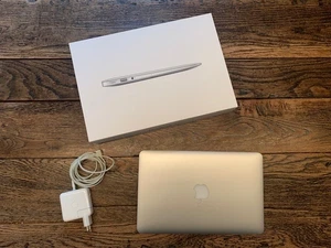 Apple MacBook Air 11 2014 - Bild 1 von 10