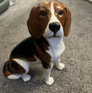 BESWICK BEAGLE NO:2300 BY ALBERT HALLAM 1969-1983 FIRESIDE DOG (Mint) - Picture 1 of 6