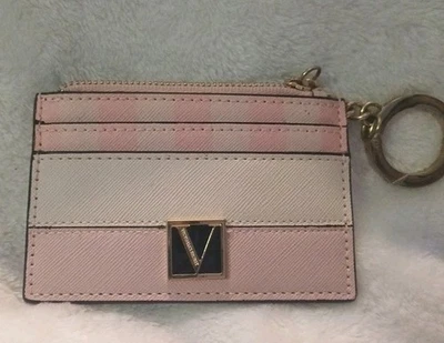 Anillo de oro con cremallera para tarjeta de crédito a rayas rosas con logotipo en V de Victoria's Secret Foto 1 de 4