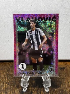 2024-25 Topps UEFA Club Competitions - #176 Dusan Vlahovic - Pink Sparkle Foil - Picture 1 of 2