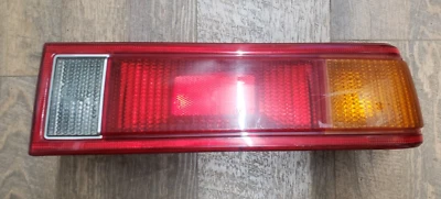 Dodge Chrysler Colt Champ 1979-1980 hatchback trasero derecho pasajero lámpara trasera trasera Foto 1 de 4