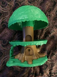 VINTAGE SELTEN 1975 Kenner General Mills Tree Tots Baumhaus Pop-Up Spielset LESEN - Bild 1 von 4