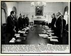 1974 Press Photo President Ford meets with Joint Chiefs of Staff in Cabinet Room