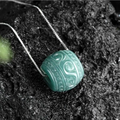 Collar de plata 925 colgante círculo de jadeíta jade natural verde certificado 路路通 Foto 1 de 4