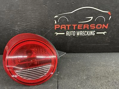 02-05 FORD THUNDERBIRD DRIVER LEFT LH BRAKE STOP TAIL LIGHT LAMP - Image 1 of 4