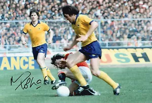 MICKEY THOMAS Signed 12x8 Photo MANCHESTER UNITED And WALES COA - Picture 1 of 1