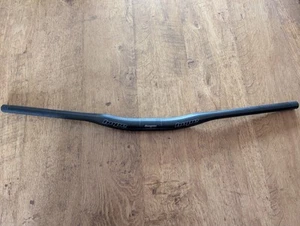 Manubrio Hope Carbon Mountain Bike larghezza 800 mm, diametro 35 mm, rialzo 20 mm - Foto 1 di 6
