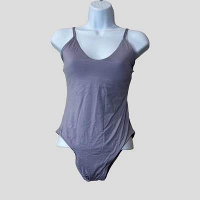 Traje de baño Becca sin espalda con correa ajustable de una pieza púrpura para mujer pequeño nuevo sin etiquetas Foto 1 de 4