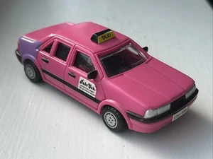 League of Gentlemen Babs Cabs Royston Vasey Pink Taxi Plastik Modell 2001 selten - Bild 1 von 22