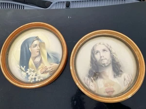Antique  Virgin Mary  & Jesus Bubble Glass Pictures 8” Round Wood Frame C1940 - Picture 1 of 4