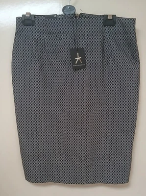 BNWT Atmosphere Black & White Stretch Pencil Skirt - UK 14 - Image 1 of 4