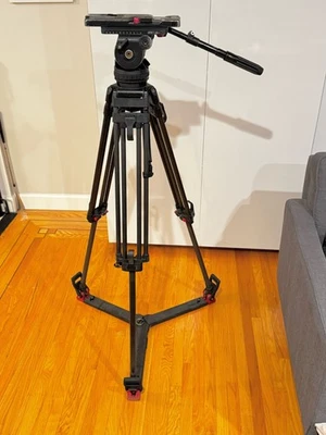 Trípode Sachtler Video 20P, fibra de carbono de 2 etapas, placa Sony VCT, bolsa mochila Foto 1 de 4