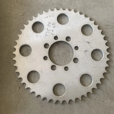 ESPECIALISTAS EN PIÑÓN TRASERO 154-48 DIENTES SUZUKI DS80 N.O.S. VINTAGE Foto 1 de 4