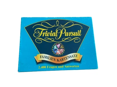 Spiel Trivial Pursuit Familien Kartensatz von Parker, gebraucht, guter Zustand - Bild 1 von 3