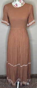 In Loom Dress Womens Sz S Brown Embroidered Smocked Cottage Boho Maxi NWT - Picture 1 of 9