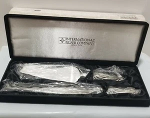 International Silver Company Bridal/Wedding Cake Serving Set New in Box - Picture 1 of 4