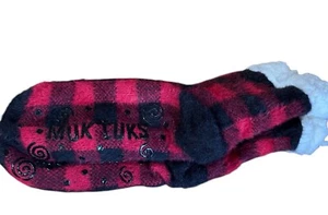 New Muk Luks Cabin Socks Sherpa Lined Look Grip Spots Red Black Plaid SZ LG-XL - Picture 1 of 6