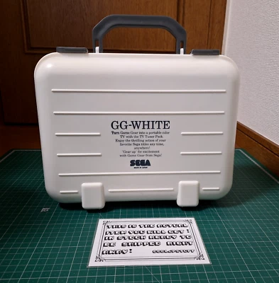 Sega Game Gear WHITE GG  *GREAT CASE- HOLY GRAIL w/ Adapter- Read Description* 4 - Image 1 of 4