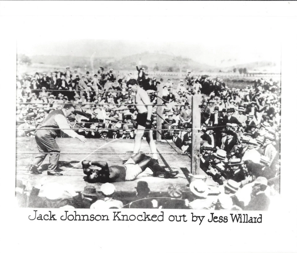 FOTO BOXEO JACK JOHNSON NOQUEADO POR JESS WILLARD  Foto 1 de 1
