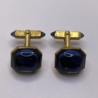 Gemelos de colección firmados temprano Swank azul claro Lucite cuadrado tono dorado Foto 1 de 4