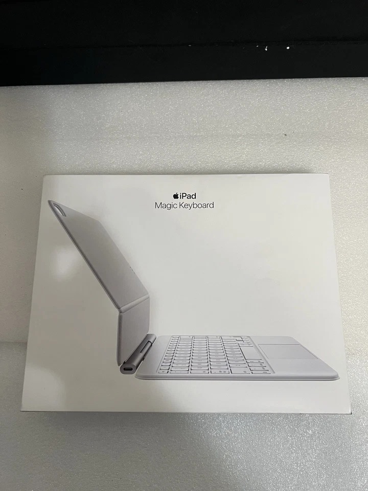 Apple Magic Keyboard for iPad Air 11-inch M3 A3339 | MDFV4LL/A White  New Sealed - Image 1 of 2