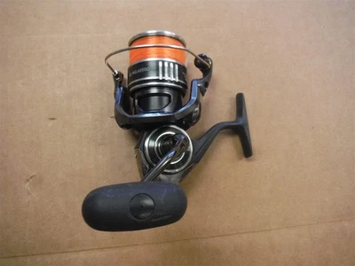 Daiwa 6000D-H Spinning Reel, Black/Silver *BW5 - Image 1 of 4