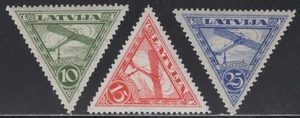 WC1_34024 LATVIA. 1921 air set. Sc.C3-C5. MH - Picture 1 of 1