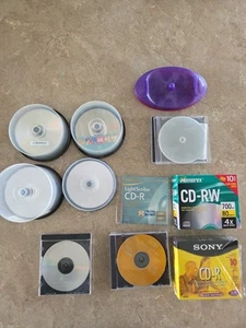 Assortment Of Writeable/Rewritable CDs And DVDs - Bild 1 von 9