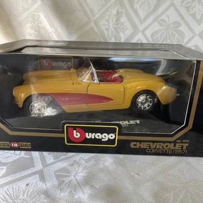 Chevrolet Corvette 1957 Burago 1/18 - amarillo/rojo color raro combo nuevo Foto 1 de 4