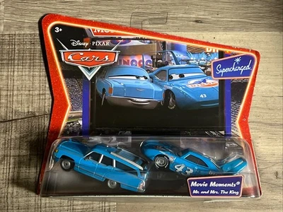 PAQUETE DE 2 DINOCO DISNEY PIXAR CARS MOMENTOS DE PELÍCULA SOBREALIMENTADO SR & MRS THE KING #43 Foto 1 de 4