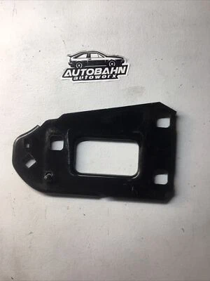 2008-2017 Audi B8 A4 Quattro - Radiator Mount Bracket OEM 8K0805499 - Image 1 of 3
