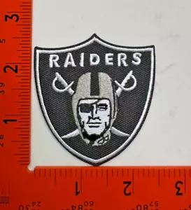 Las Vegas Raiders bestickt Bügelbild/Aufnähen Patch NFL Team Abzeichen - kostenloser Versand - Bild 1 von 1
