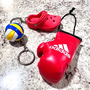 Mini Keychain Lot Beach Volleyball, Red Croc Style Scandal, Adidas Boxing Glove - Picture 1 of 16